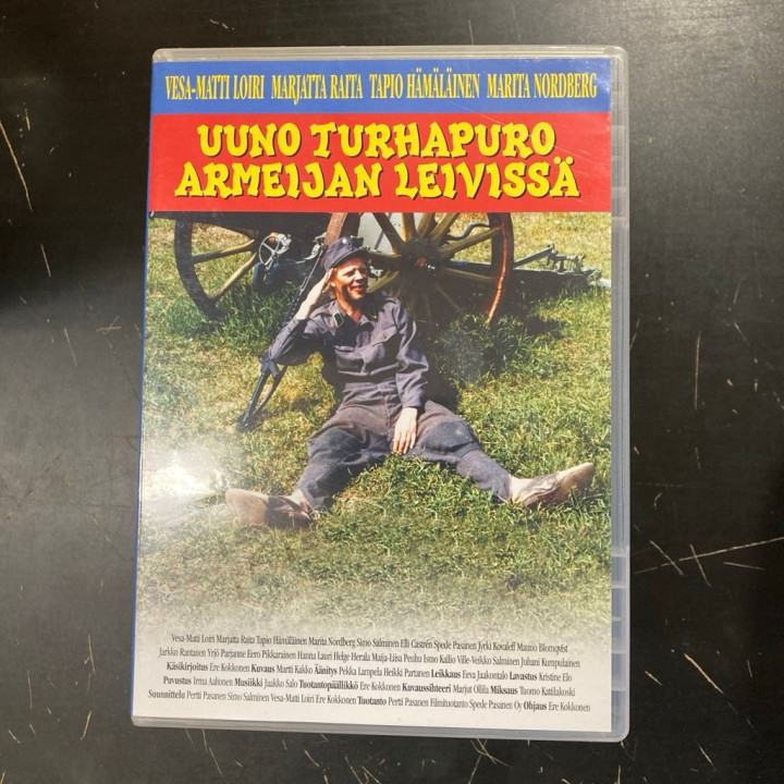 Uuno Turhapuro armeijan leivissä DVD (VG+/M-) -komedia-